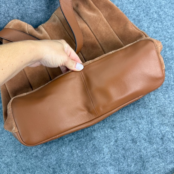 Vince Camuto Dario Leather Shoulder Bag Purse Pleated Interior Pockets Brown - Picture 10 of 16